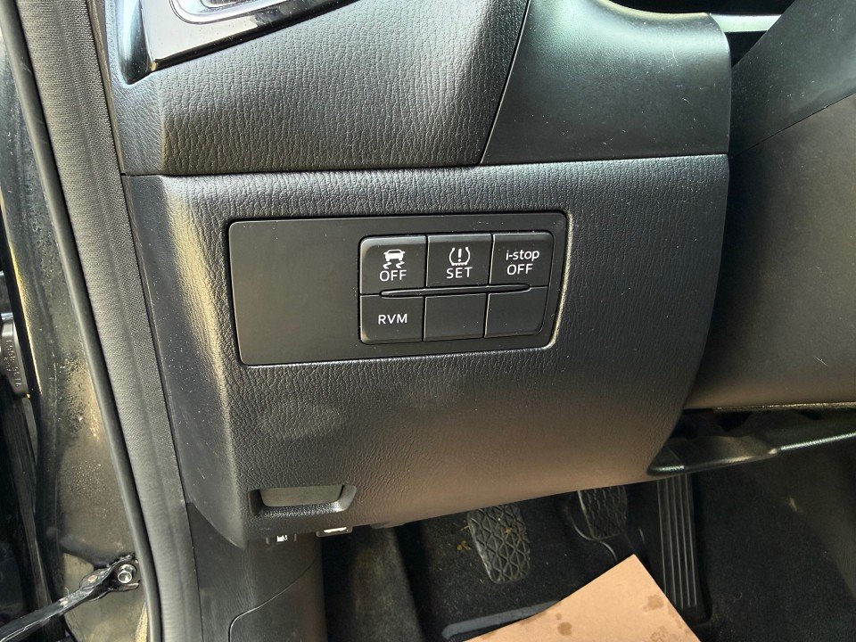 Fahrzeugabbildung Mazda 3 SKYACTIV-G 120 6GS AL-SPORTS NAV