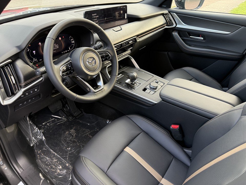 Fahrzeugabbildung Mazda CX-60 MJ26 2.5L e-SKYACTIV PHEV 327ps Homura Plus BLOP