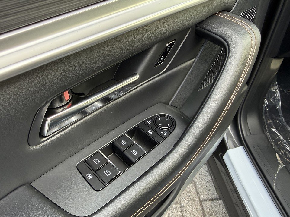 Fahrzeugabbildung Mazda CX-60 MJ26 2.5L e-SKYACTIV PHEV 327ps Homura Plus BLOP