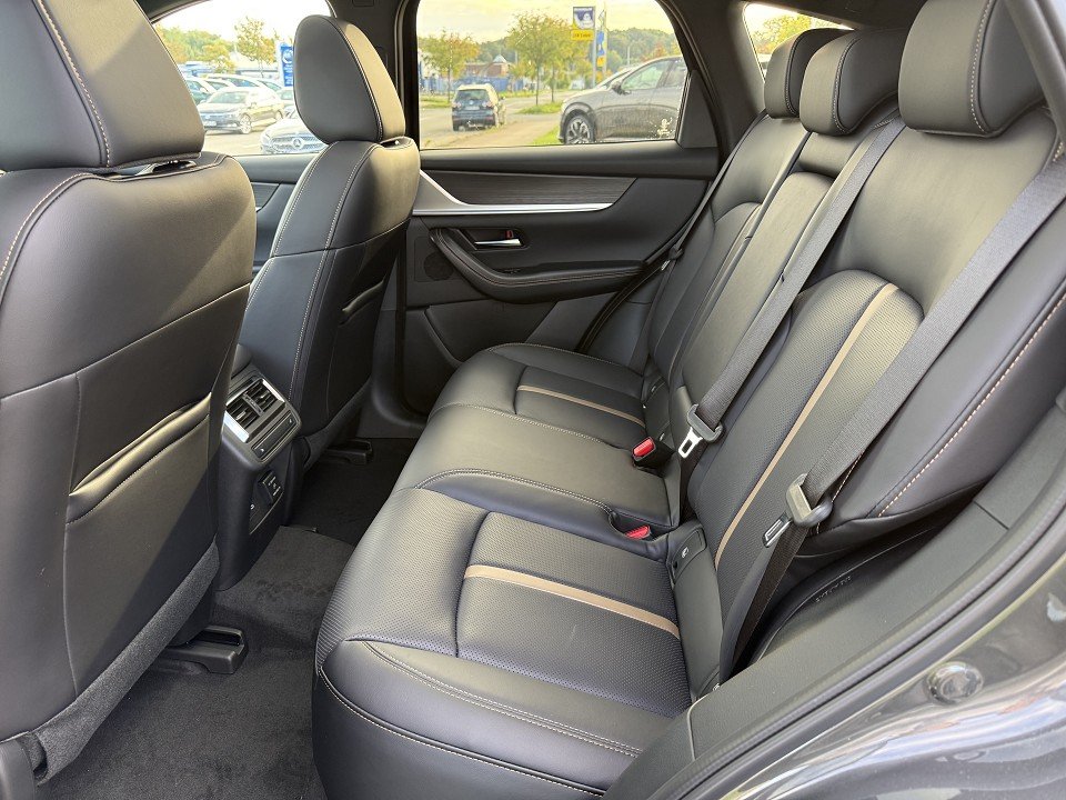 Fahrzeugabbildung Mazda CX-60 MJ26 2.5L e-SKYACTIV PHEV 327ps Homura Plus BLOP