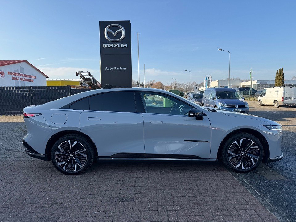 Fahrzeugabbildung Mazda 6E EV 258ps 1AT RWD Takumi Plus