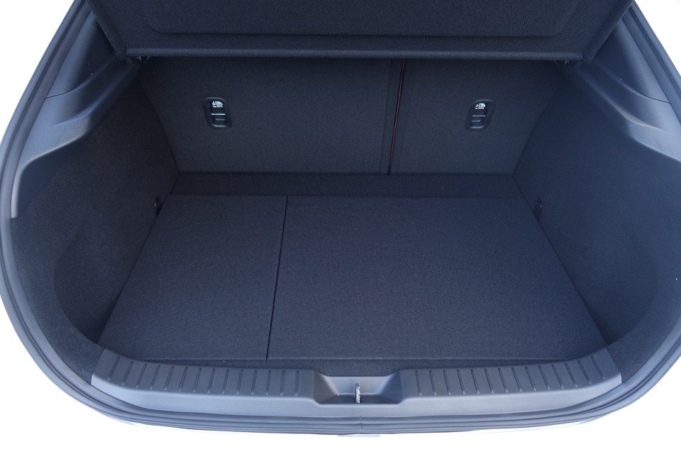 Fahrzeugabbildung Mazda CX-30 SKYACTIV-X 2.0 M Hybrid 100th Anniversary