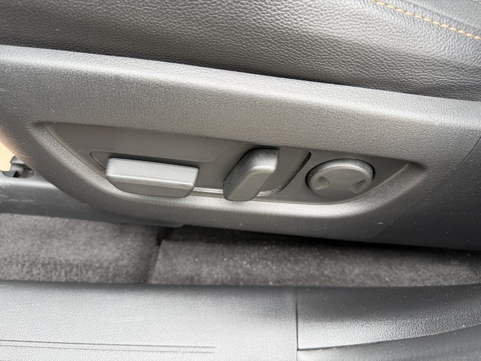 Fahrzeugabbildung Mazda CX-60 e-SKYACTIV-D 254 HOMURA P-GSD DA-P CON-P PRE-COM-P
