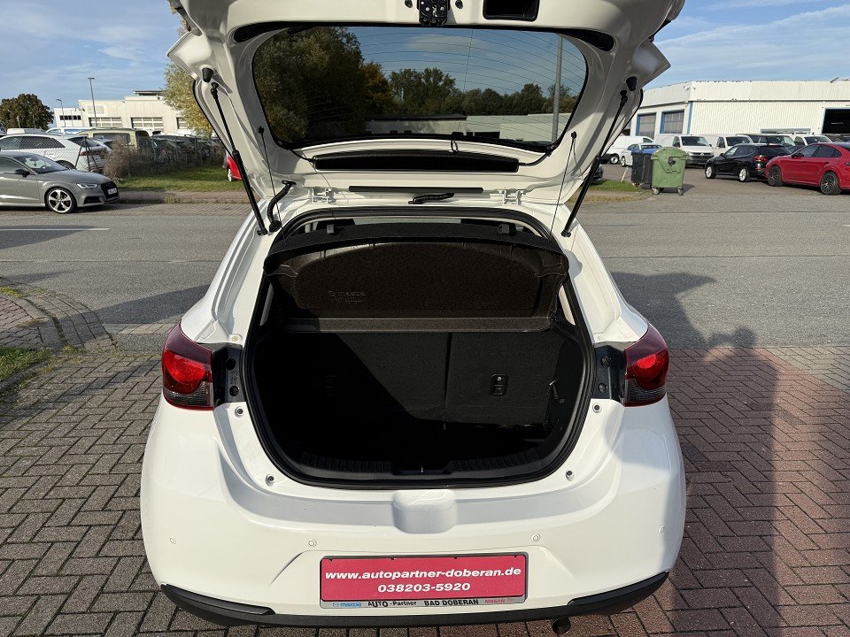 Fahrzeugabbildung Mazda 2 SKYACTIV-G 90 6AG AL-EXCLUSIVE TOU-P1 NAV