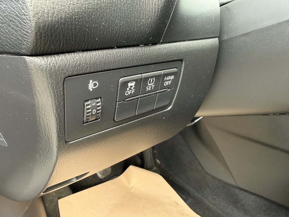 Fahrzeugabbildung Mazda 3 SKYACTIV-G 100 6GS AL-PRIME