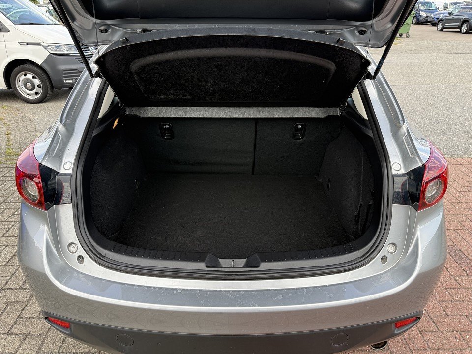 Fahrzeugabbildung Mazda 3 SKYACTIV-G 100 6GS AL-PRIME