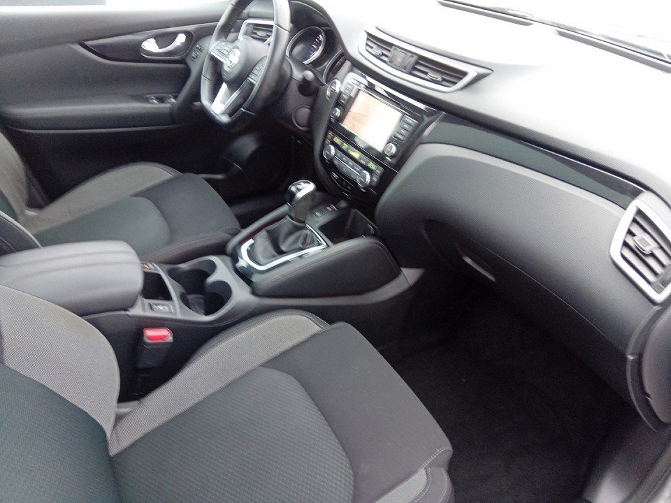 Fahrzeugabbildung Nissan QASHQAI 1.7dCi N-Connecta