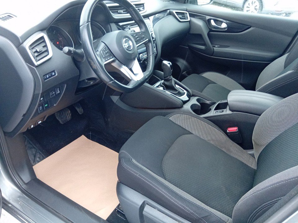 Fahrzeugabbildung Nissan QASHQAI 1.7dCi N-Connecta