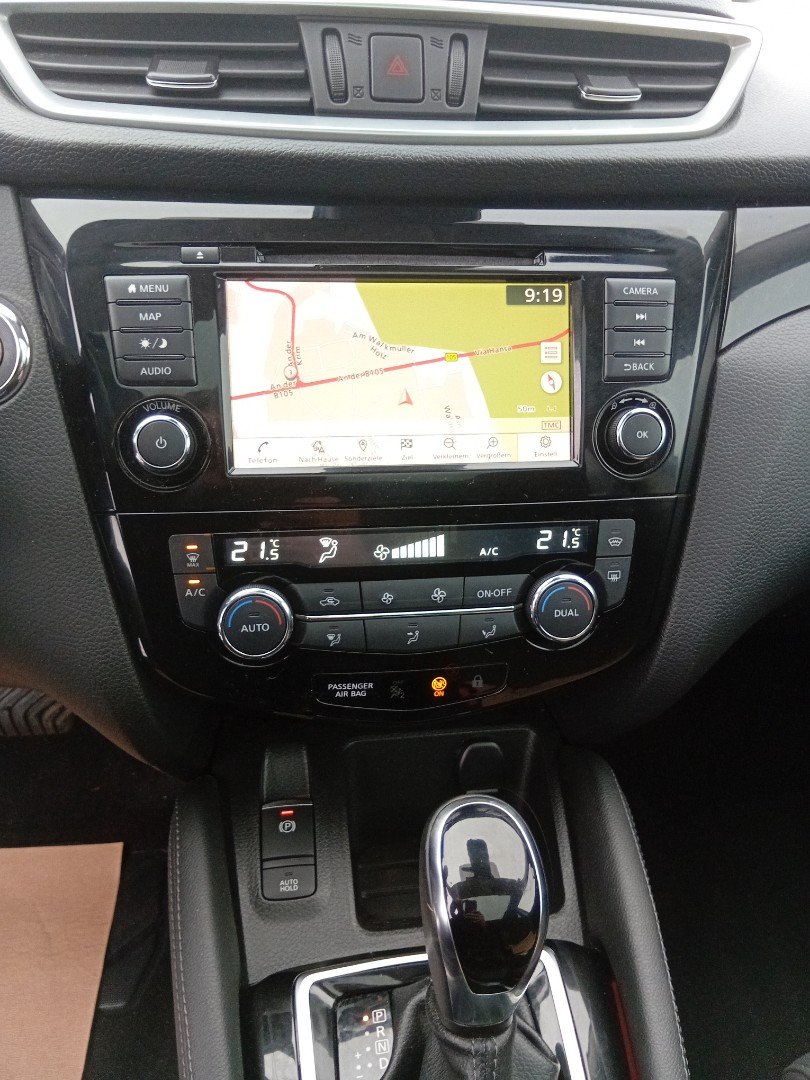 Fahrzeugabbildung Nissan QASHQAI 1.7dCi N-Connecta