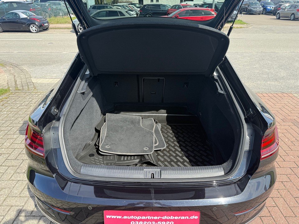 Fahrzeugabbildung Volkswagen Arteon Elegance 4Motion