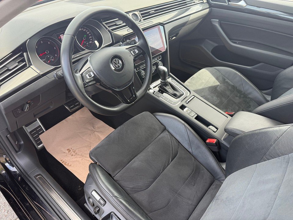 Fahrzeugabbildung Volkswagen Arteon Elegance 4Motion