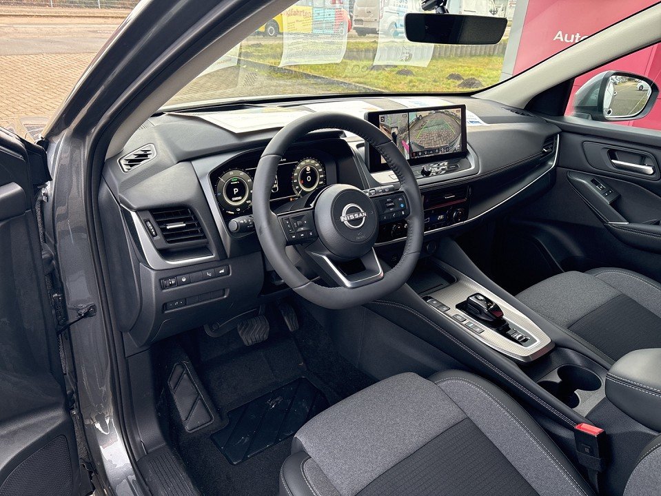 Fahrzeugabbildung Nissan QASHQAI 1.5 VC-T e-POWER 190PS N-Connecta Winter Komfort