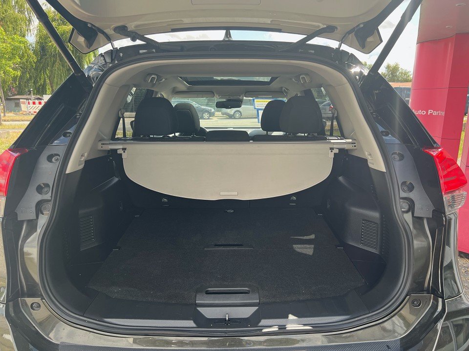 Fahrzeugabbildung Nissan X-Trail 1.3 DIG-T 160PS DCT 4x2 N-Connecta