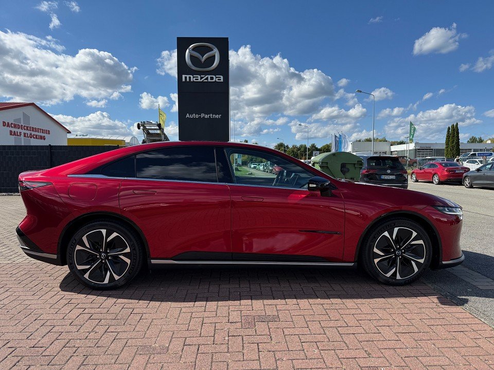 Fahrzeugabbildung Mazda 6E EV 258ps 1AT Takumi Plus