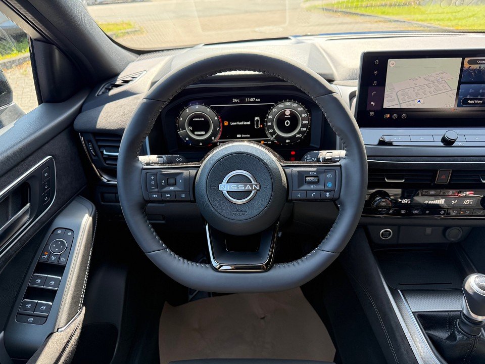 Fahrzeugabbildung Nissan QASHQAI 1.3 DIG-T MHEV 140PS 6MT 4x2 N-Design Komfort plus