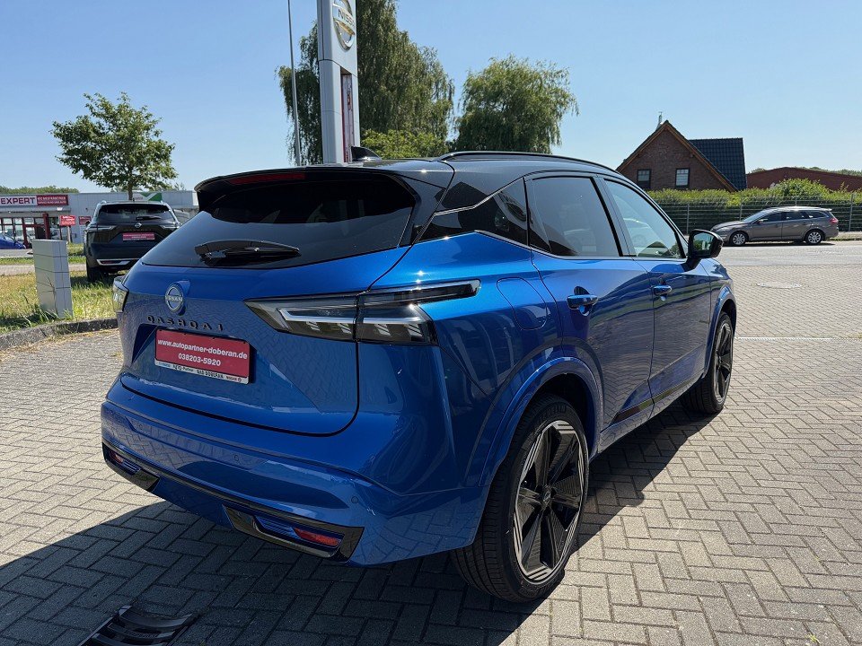 Fahrzeugabbildung Nissan QASHQAI 1.3 DIG-T MHEV 140PS 6MT 4x2 N-Design Komfort plus