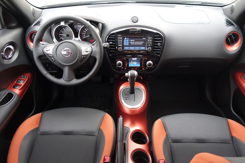 Fahrzeugabbildung Nissan Juke 1.6 CVT 4x2 N-Connecta