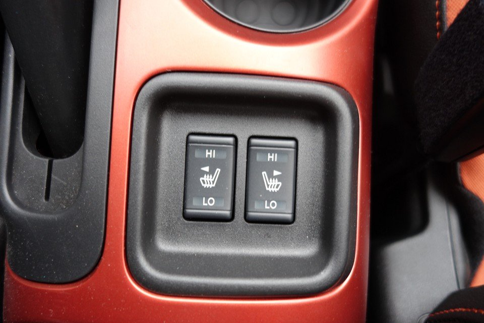 Fahrzeugabbildung Nissan Juke 1.6 CVT 4x2 N-Connecta