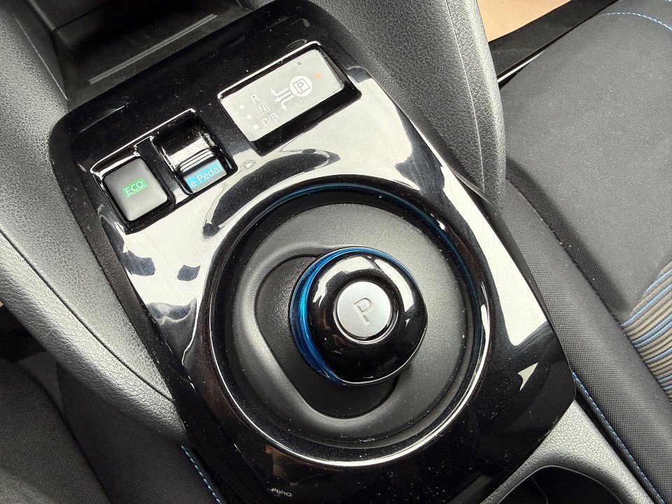 Fahrzeugabbildung Nissan LEAF 40kWh N-Connecta Winter LED ProPilot