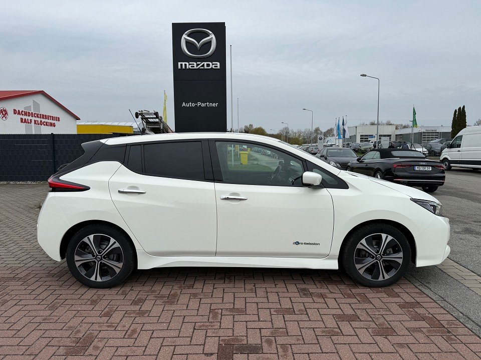 Fahrzeugabbildung Nissan LEAF 40kWh N-Connecta Winter LED ProPilot