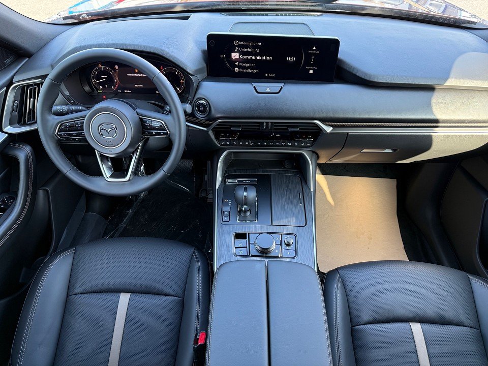 Fahrzeugabbildung Mazda CX-80 3.3L e-SKYACTIV D 254ps Homura Plus CAHO