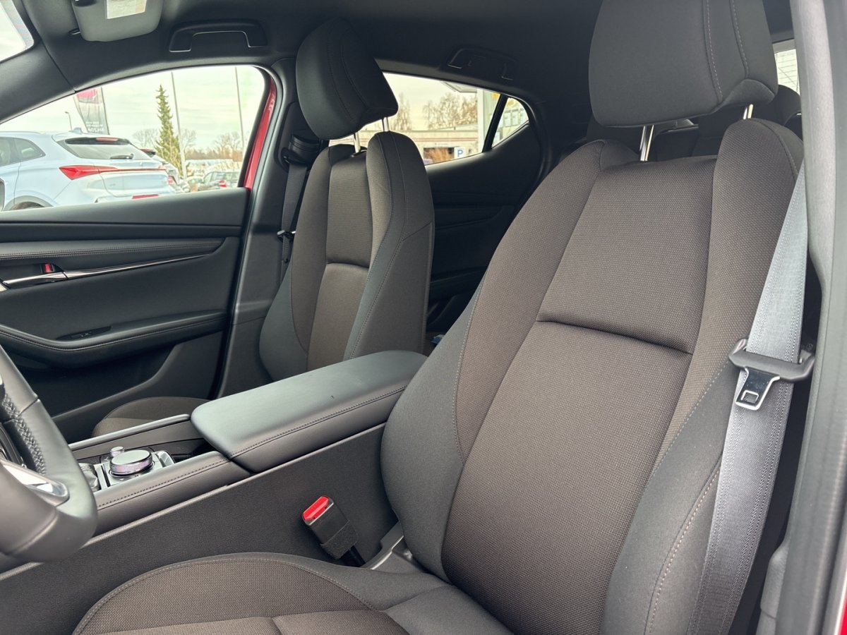 Fahrzeugabbildung Mazda 3 2.5L e-SKYACTIV G 140ps