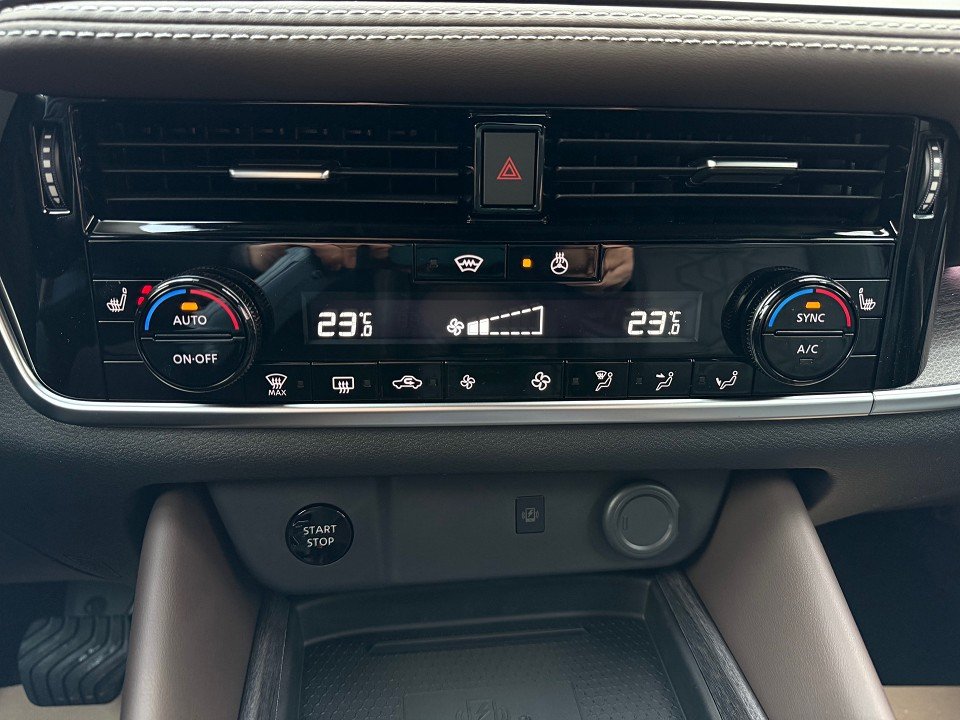 Fahrzeugabbildung Nissan QASHQAI MY24 1.5 VC-T e-POWER 190PS 4x2 Tekna AHK