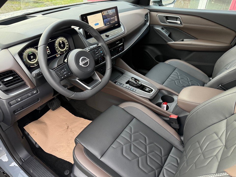 Fahrzeugabbildung Nissan QASHQAI MY24 1.5 VC-T e-POWER 190PS 4x2 Tekna AHK