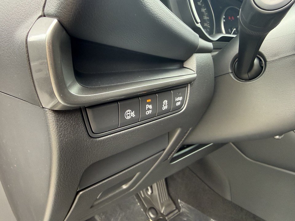 Fahrzeugabbildung Mazda 3 2027 2.5L e-SKYACTIV G 140ps 6AT Homura