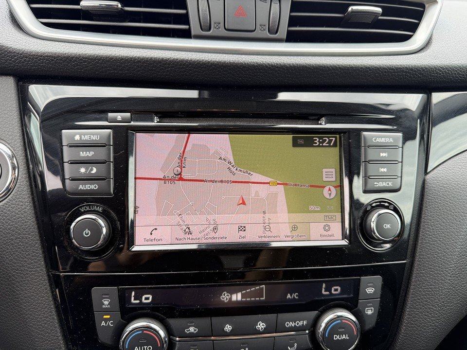 Fahrzeugabbildung Nissan QASHQAI N-Connecta 1.7 dCi DCT 4x4