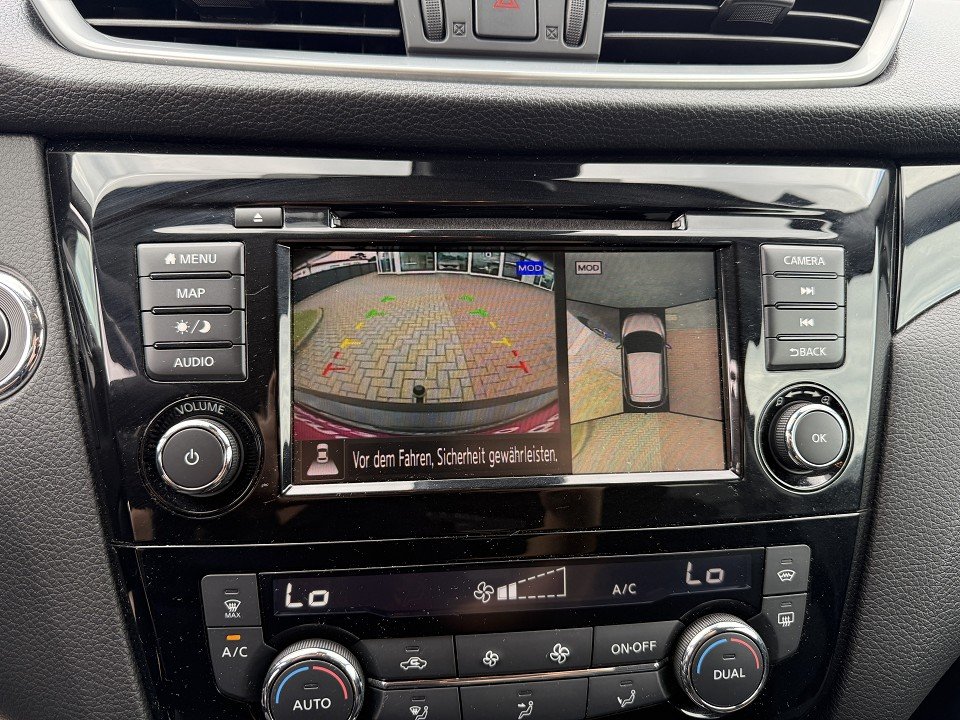 Fahrzeugabbildung Nissan QASHQAI N-Connecta 1.7 dCi DCT 4x4