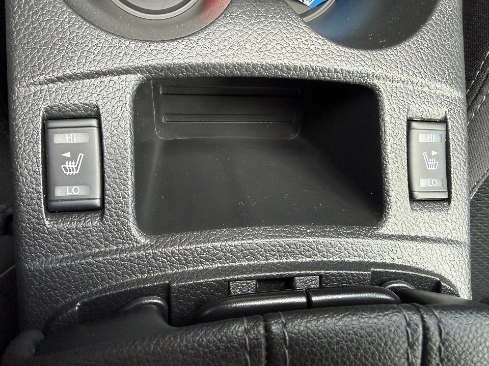 Fahrzeugabbildung Nissan QASHQAI N-Connecta 1.7 dCi DCT 4x4