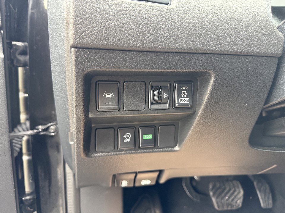 Fahrzeugabbildung Nissan QASHQAI N-Connecta 1.7 dCi DCT 4x4