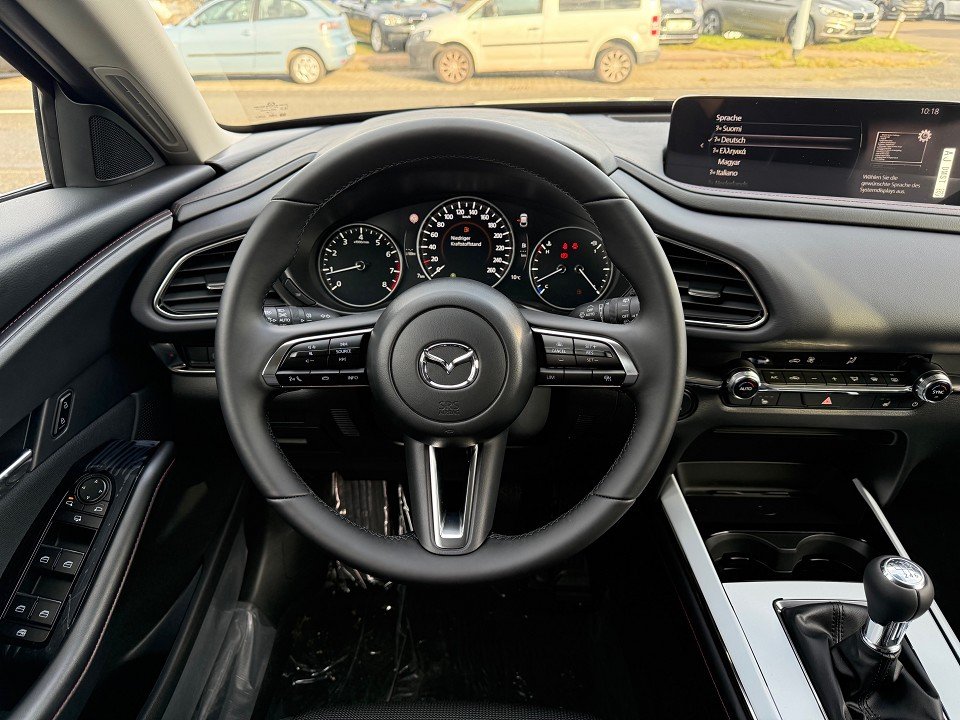 Fahrzeugabbildung Mazda CX-30 2.5L e-SKYACTIV G 140ps 6MT Homura