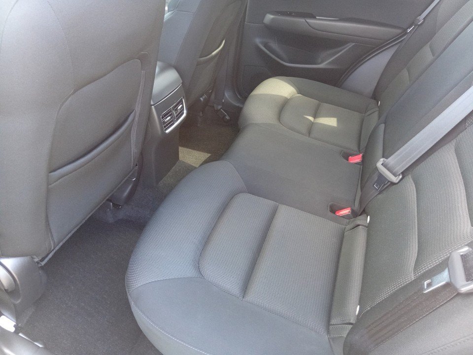 Fahrzeugabbildung Mazda CX-5 2.5L SKYACTIV G 194ps 6AT FWD ADVANTAGE