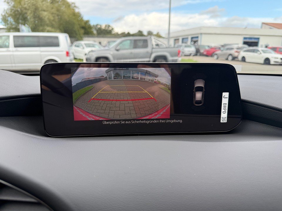 Fahrzeugabbildung Mazda 3 2.5L e-SKYACTIV G 140ps 6AT Homura