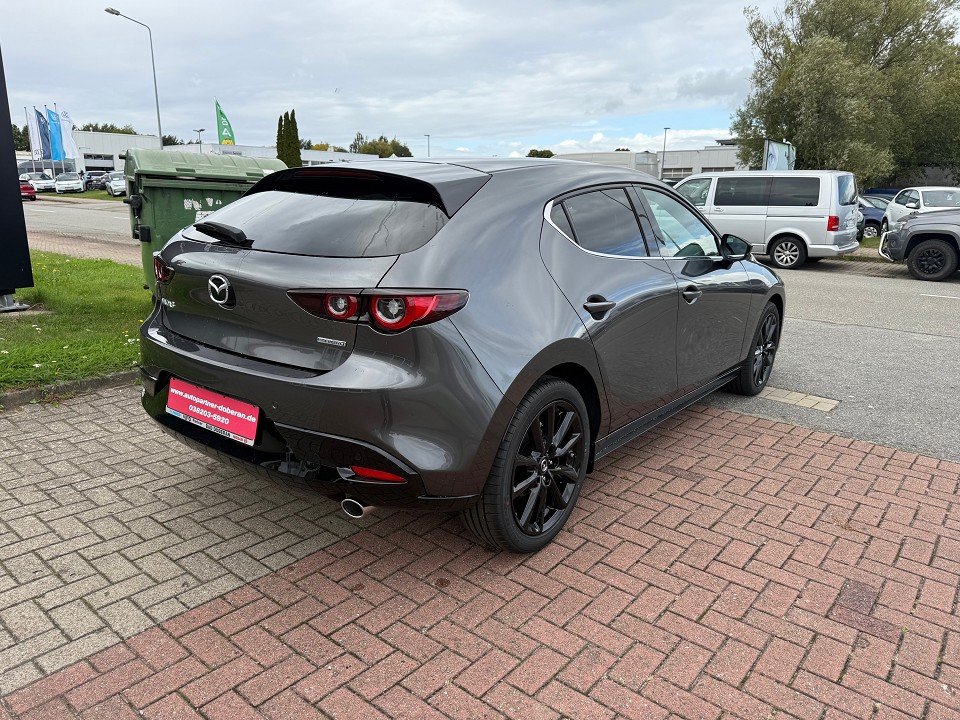 Fahrzeugabbildung Mazda 3 2.5L e-SKYACTIV G 140ps 6AT Homura