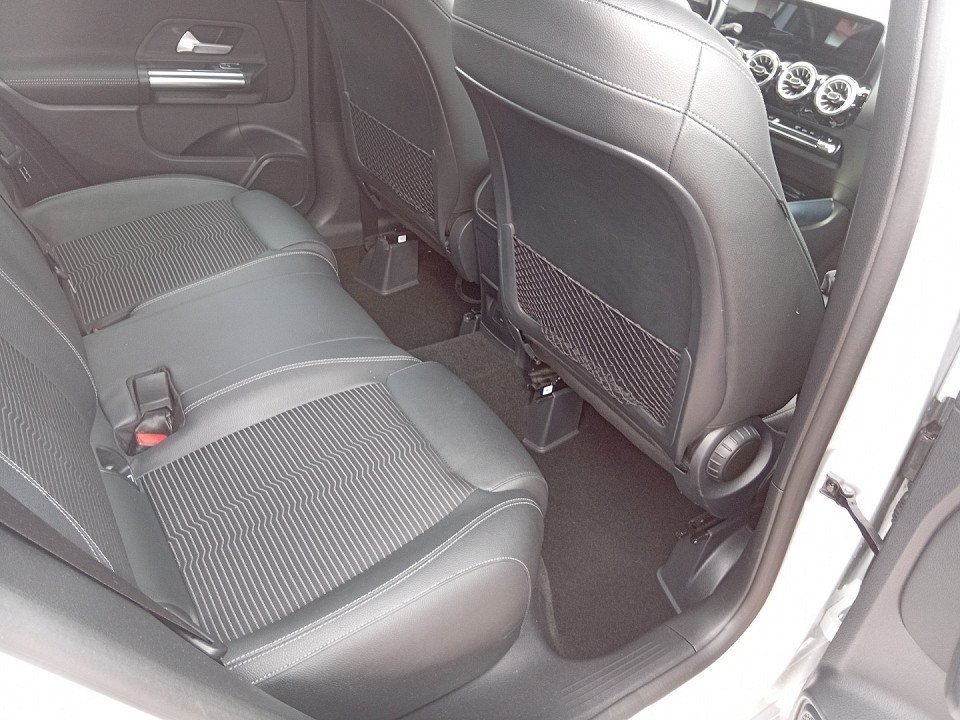 Fahrzeugabbildung Mercedes-Benz B220d 4Matic