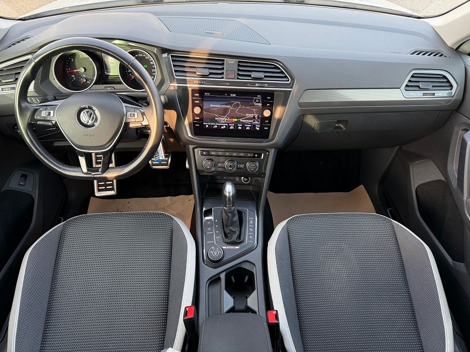 Fahrzeugabbildung Volkswagen Tiguan OFFROAD Start-Stopp 4Motion