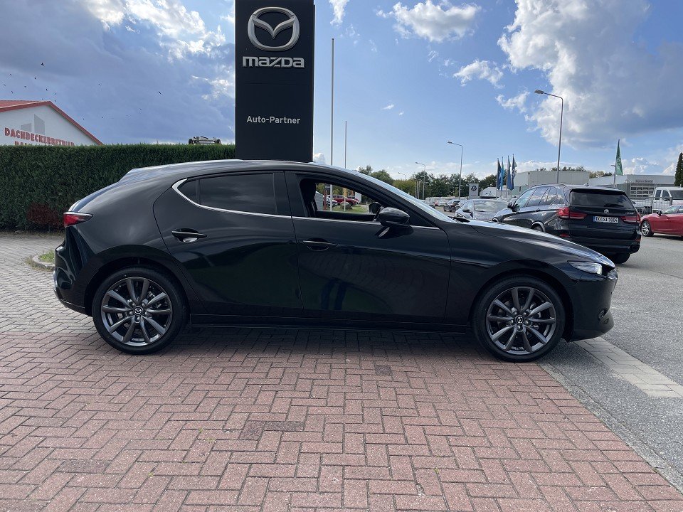 Fahrzeugabbildung Mazda 3 2.0L e-SKYACTIV G 150ps Exclusive-line DASO DESI