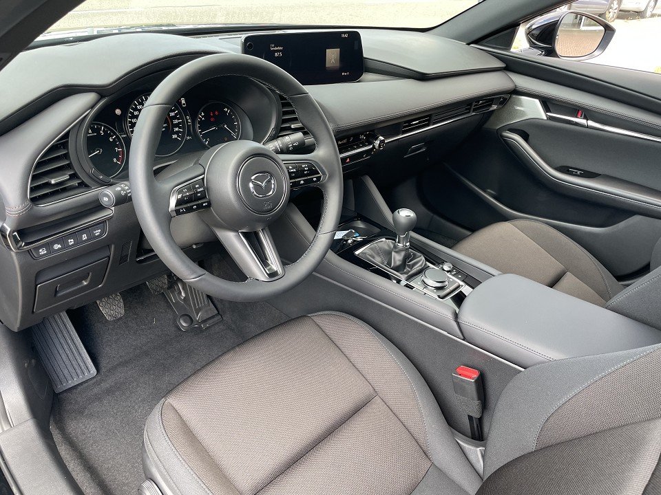 Fahrzeugabbildung Mazda 3 2.0L e-SKYACTIV G 150ps Exclusive-line DASO DESI