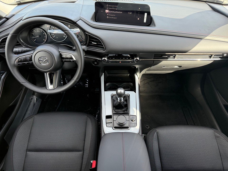 Fahrzeugabbildung Mazda CX-30 2.5L e-SKYACTIV G 140ps 6MT Homura