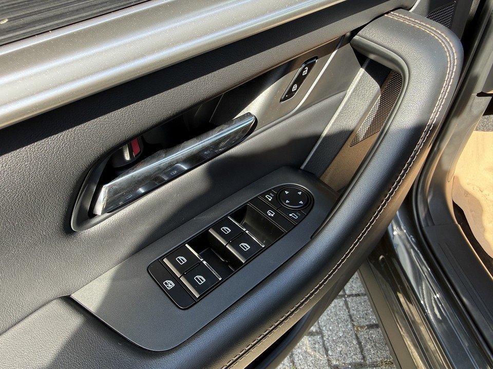 Fahrzeugabbildung Mazda CX-80 e-SKYACTIV D 254ps Homura Plus BLOP