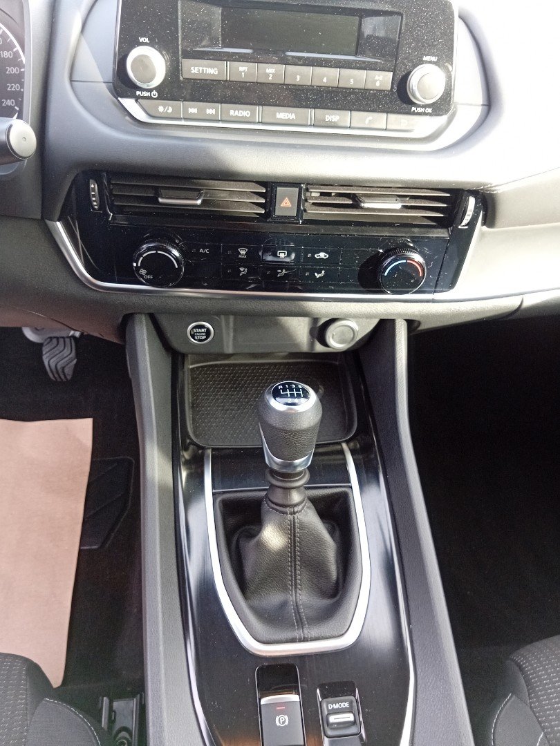 Fahrzeugabbildung Nissan QASHQAI 1.3 DIG-T MHEV 140 PS Visia