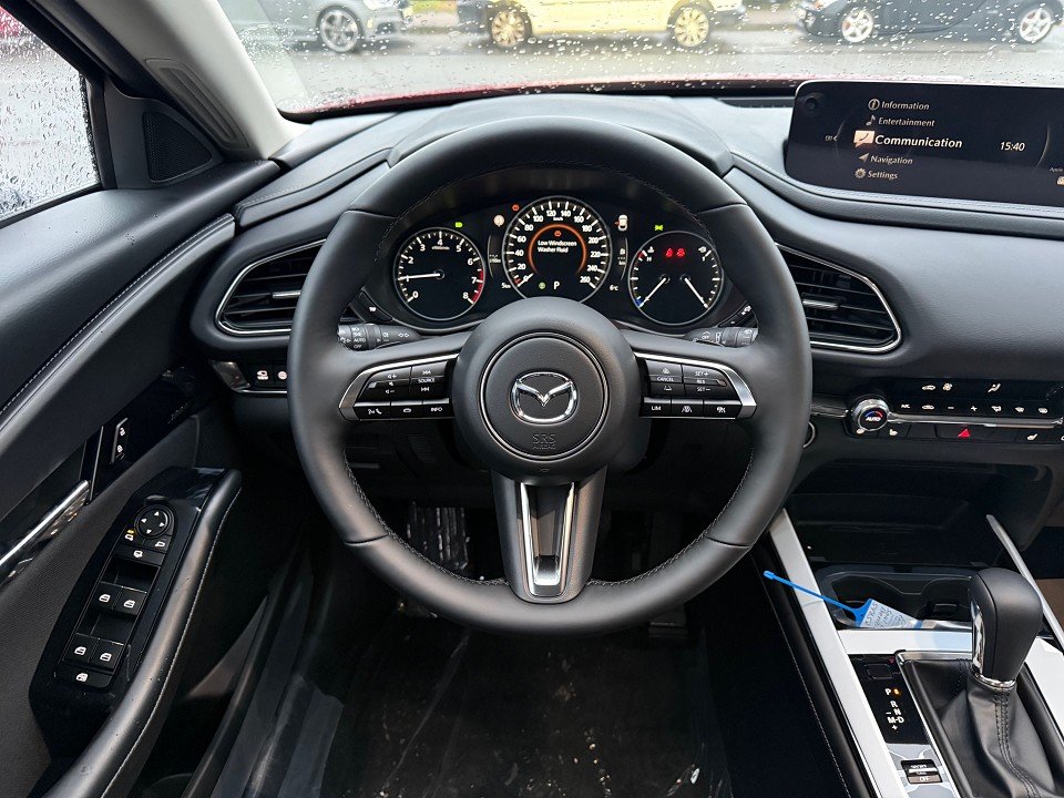 Fahrzeugabbildung Mazda CX-30 2.5L e-SKYACTIV G 140ps 6AT Exclusive-line