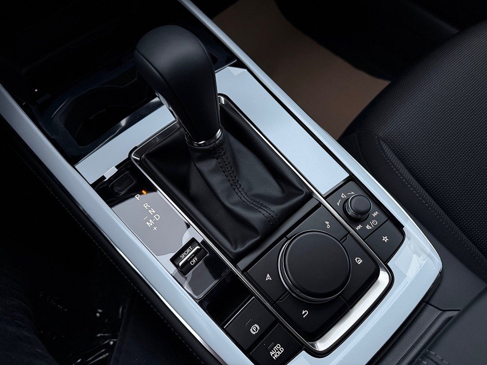 Fahrzeugabbildung Mazda CX-30 2.5L e-SKYACTIV G 140ps 6AT Exclusive-line