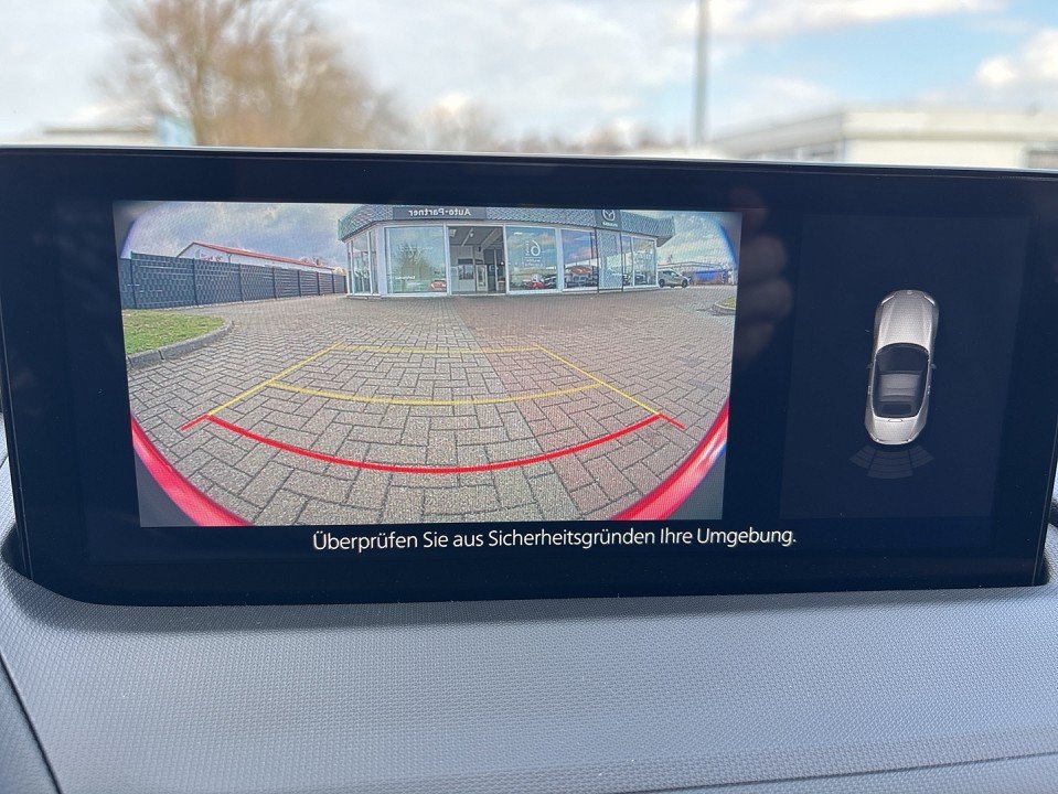 Fahrzeugabbildung Mazda MX-5 1.5L SKYACTIV-G 132 6MT Exclusive-line