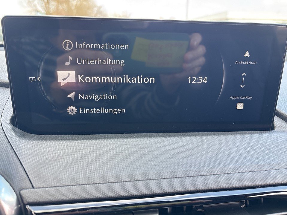 Fahrzeugabbildung Mazda MX-5 1.5L SKYACTIV-G 132 6MT Exclusive-line