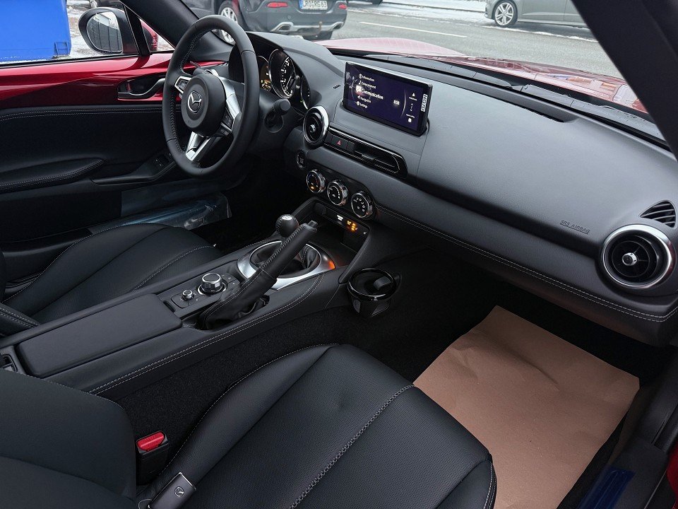 Fahrzeugabbildung Mazda MX-5 1.5L SKYACTIV-G 132 6MT Exclusive-line