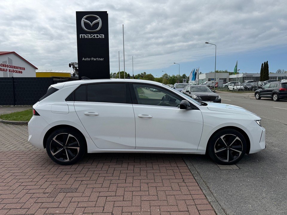 Fahrzeugabbildung Opel Astra Business Elegance